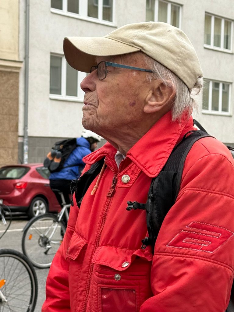 Leo Graf November 2025